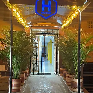 boutique-san-joaquin-plaza.colombiamedellinhotels.com/